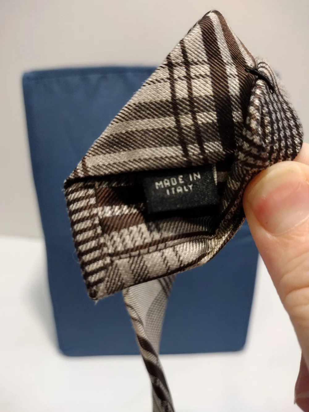 Jos A Bank Signature JOSEPH Collection Tie Brown And Gray Plaid 100% Silk
